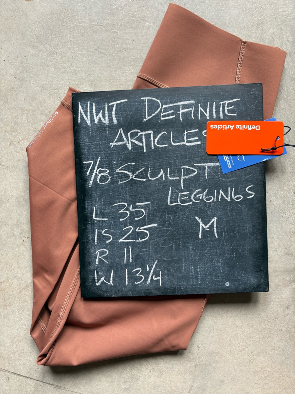 NWT Definite Articles Trimline ⅞ Legging - Picture 7 of 16